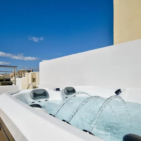 Sliema 2-Bedroom Central Apartments And Penthouse With Jacuzzi Exterior photo