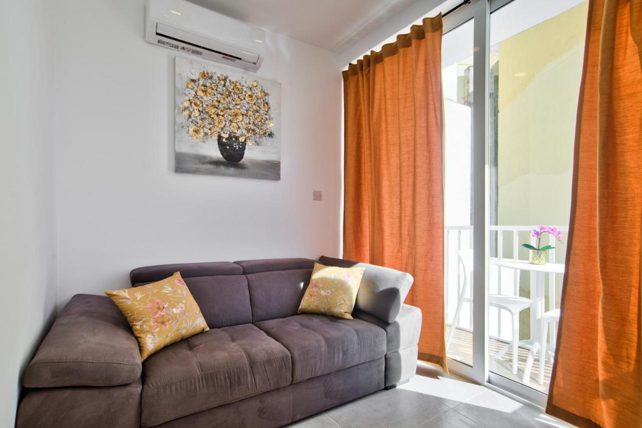 2-bedroom And Penthouse With Jacuzzi Sliema