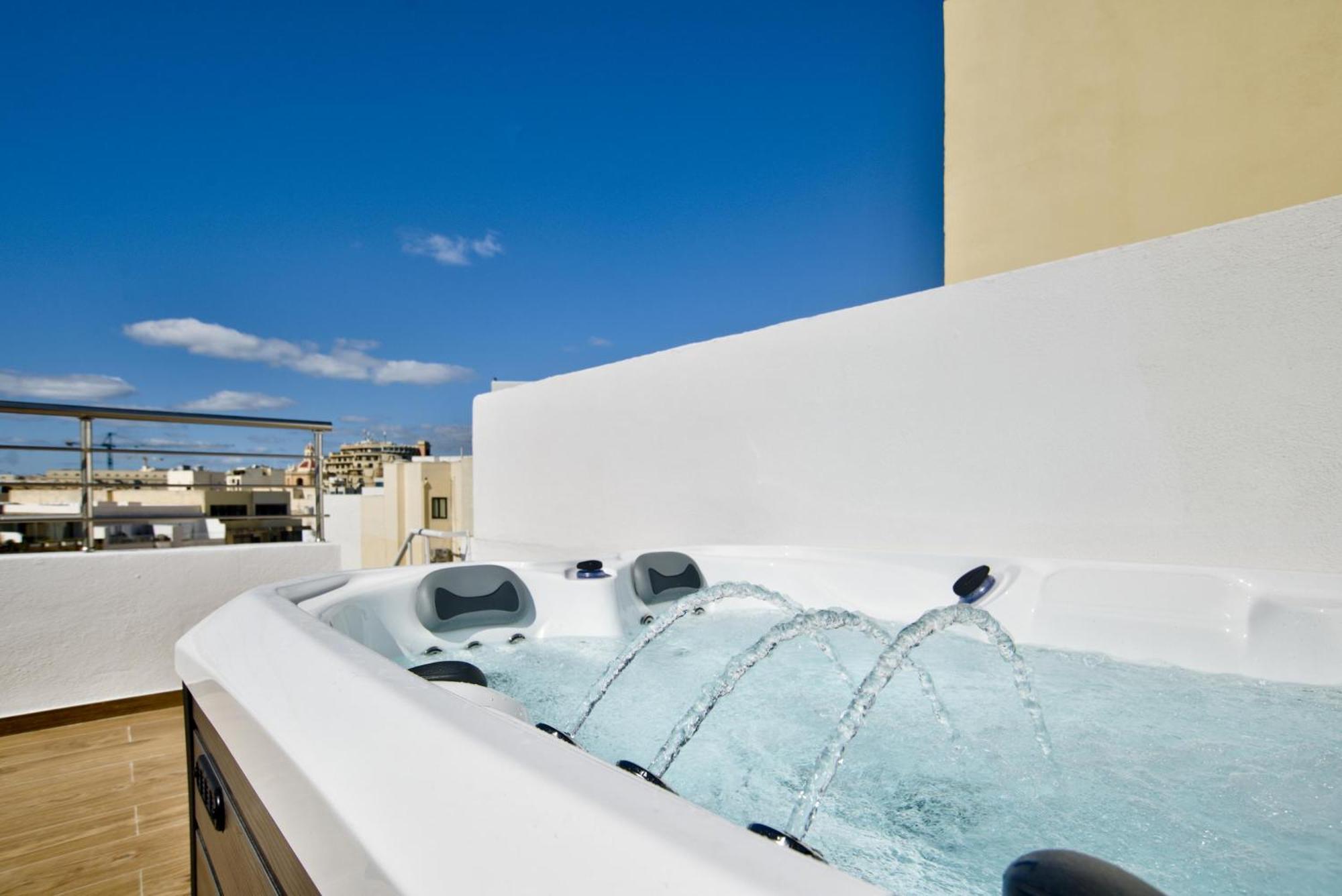 2-bedroom And Penthouse With Jacuzzi Apartament